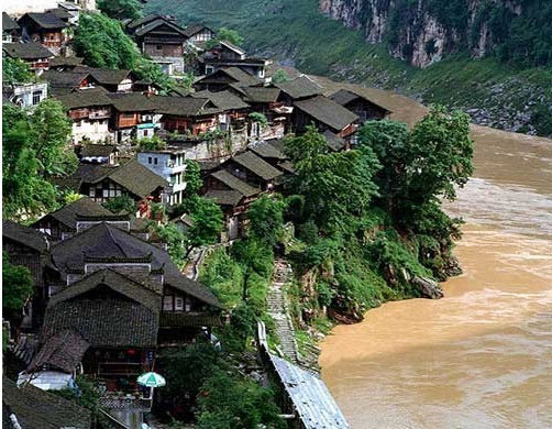 重慶旅投：鮮活的古鎮開發之路